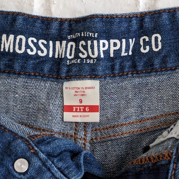 Mossimo Supply Co. Women's Jeans Shorts - Picture 5 of 6
